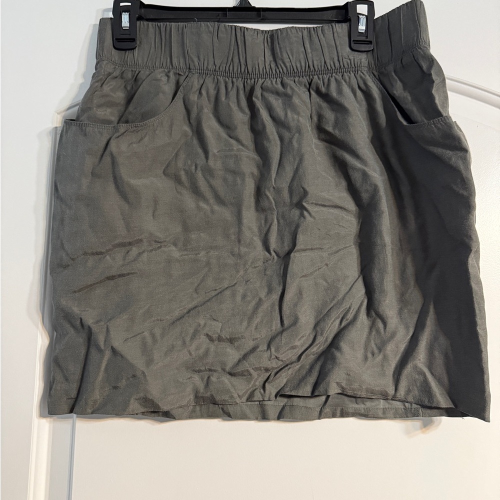 Old Navy‎ Charcoal Mini Skirt